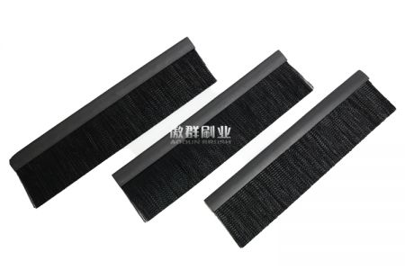 傲群鋁合金/橡膠機柜毛刷：守護設備運行，筑牢防護屏障?